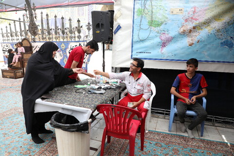 تصاویر/  پذیرایی و اسکان زائرین اربعین حسینی در موکب امامزاده سیدجمال‌الدین (ع) قم