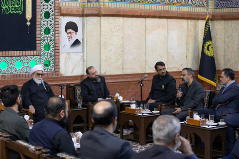 تصاویر/ دیدار مدیران رسانه‌ای خراسان رضوی با تولیت آستان قدس رضوی