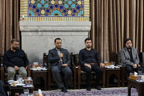 تصاویر/ دیدار مدیران رسانه‌ای خراسان رضوی با تولیت آستان قدس رضوی