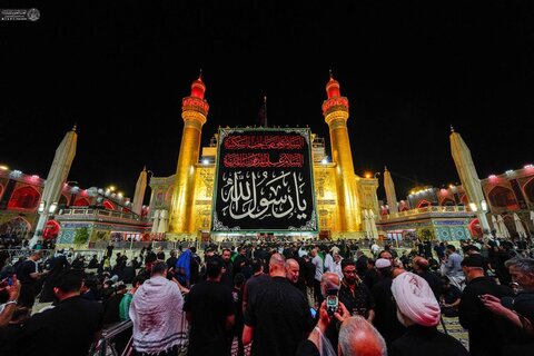 الصحن العلوي المُطهَّر يَلبس حُلّةَ الحزن استعداداً لذكرى رحيل النبي الأعظم (ص)