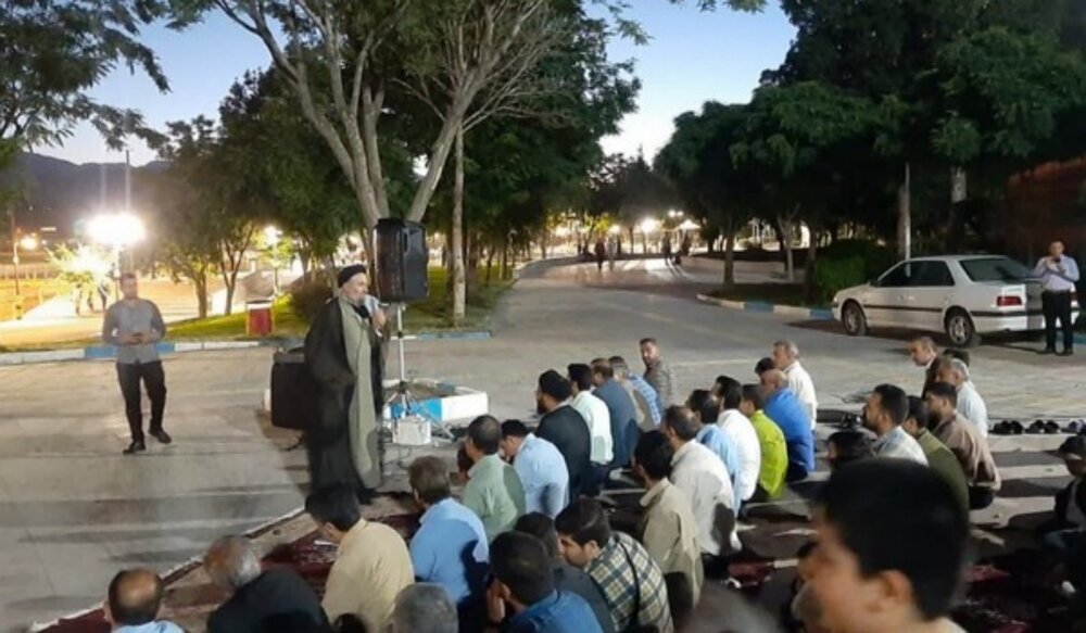 Hukumu za Kisharia | Kumfuata Imamu wa Jamaa Asiyefahamika Katika Mikusanyiko ya Umma