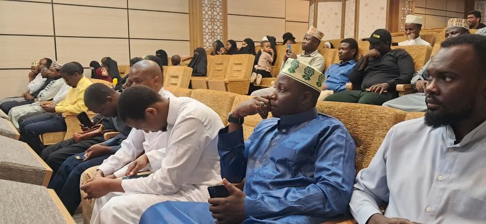 Kikao maalumu na wanafunzi wa Tanzania, Malawi na Burundi chafanyika Qum Irani, kikiwa na maudhui ya kumkuza mwanafunzi katika ngazi ya kutumia fani mbali mbali za kisasa