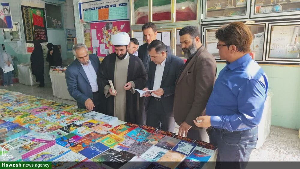 افتتاح نمایشگاه کتاب در نورآباد