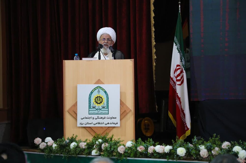 برگزاری آیین تکریم و معارفه فرمانده انتظامی استان یزد