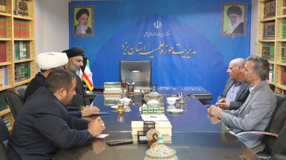 تقدیر مدیر حوزه علمیه استان یزد از مهندس توکلی