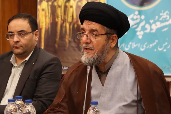 مقابله با توطئه‌های نرم دشمن وظیفه اصلی امروز جامعه است