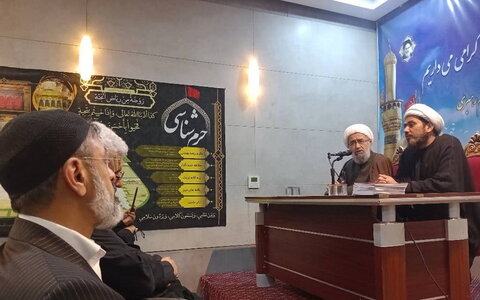 دیدار جمعی از جوانان فعال فرهنگی کشورهایی با آیت الله مروی در کربلای معلّی