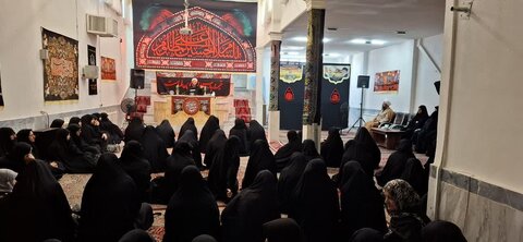 تصاویر/برگزاری مراسم عزاداری دهه آخر ماه صفر در مدرسه علمیه الزهرا(س) اراک