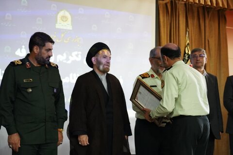 تصاویر مراسم تودیع و معارفه فرمانده انتظامی لرستان