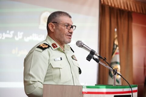 تصاویر مراسم تودیع و معارفه فرمانده انتظامی لرستان