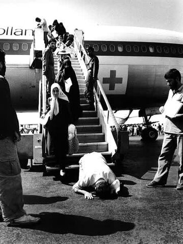 تصاویر از بازگشت آزادگان به کشور