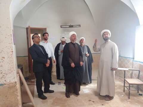 تصاویر/ بازدید معاون منابع انسانی و پشتیبانی حوزه‌های علمیه کشور از مدارس علمیه شهرستان کاشان