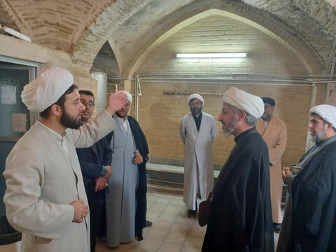 تصاویر/ بازدید معاون منابع انسانی و پشتیبانی حوزه‌های علمیه کشور از مدارس علمیه شهرستان کاشان