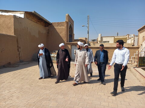 تصاویر/ بازدید معاون منابع انسانی و پشتیبانی حوزه‌های علمیه کشور از مدارس علمیه شهرستان کاشان