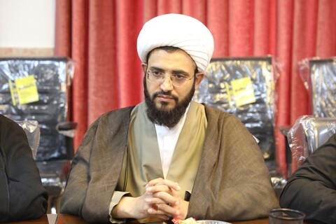 برگزاری جلسه هماهنگی در تشکیل حلقه های صالحین ویژه کادر مدیریت حوزه علمیه استان یزد