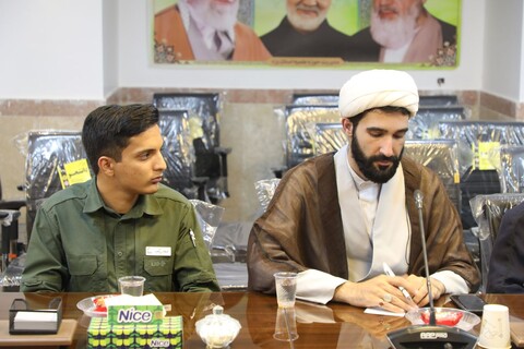 برگزاری جلسه هماهنگی در تشکیل حلقه های صالحین ویژه کادر مدیریت حوزه علمیه استان یزد