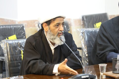 برگزاری جلسه هماهنگی در تشکیل حلقه های صالحین ویژه کادر مدیریت حوزه علمیه استان یزد