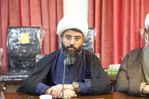 برگزاری جلسه هماهنگی در تشکیل حلقه های صالحین ویژه کادر مدیریت حوزه علمیه استان یزد