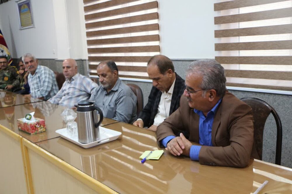 خبرنگاران با قلم و دوربین خود روایتگر واقعیت‌ها و رفع مشکلات مردم هستند