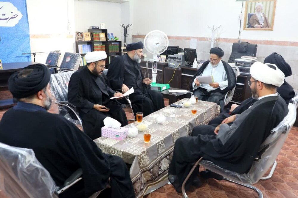 بهره گیری از تفسیر تسنیم در حوزه علمیه استان یزد