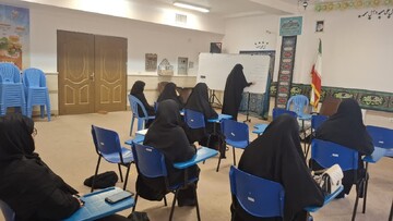 برگزاری کارگاه مهارتهای زندگی در مدرسه علمیه فاطمیه محلات