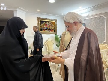 تأکید بر حفظ اکرام و تجلیل از خانواده شهدا