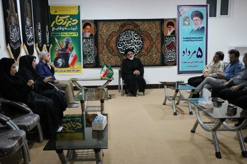 تصاویر/نشست امام جمعه شهرستان دهلران با  اصحاب رسانه