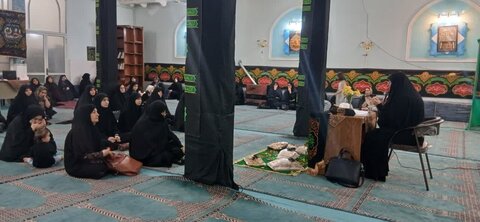 تصاویر/برگزاری مراسم دهه آخر ماه صفر توسط مدرسه علمیه الهیه ساوه
