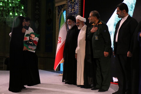 تصاویر/ سومین همایش ملی تکریم از فعالان و دست اندرکاران مساجد سراسر کشور با عنوان " مثل نصرالله"