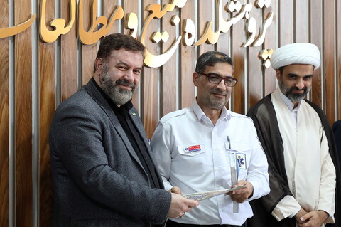 تصاویر/  مراسم رونمایی از کتاب‌های «رزم سلامتی» «محرم و کرونا»