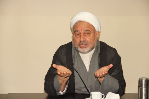 تصاویر / نشست هم اندیشی مبلغین امین حوزه علمیه استان قزوین