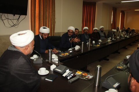 تصاویر / نشست هم اندیشی مبلغین امین حوزه علمیه استان قزوین