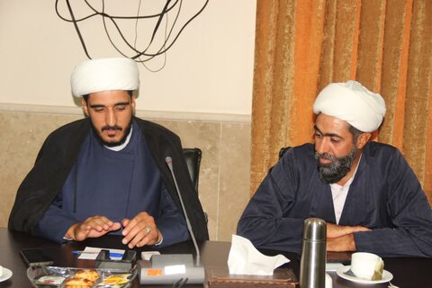 تصاویر / نشست هم اندیشی مبلغین امین حوزه علمیه استان قزوین