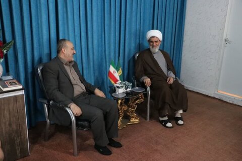 تصاویر /  دیدار مدیرکل فرهنگ و ارشاد اسلامی استان قزوین با امام جمعه بوئین زهرا