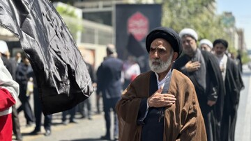 ابراز ارادت اهالی خیابان آیت‌الله طالقانی تهران به ساحت رسول اعظم و سبط اکبر ایشان