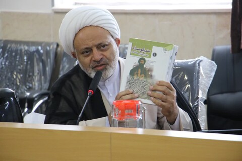 تصاویر| نشست معاون پژوهش حوزه های علمیه با معاونین پژوهش مدارس اصفهان