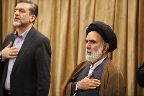 تصاویر/ برگزاری دسته عزاداری ادارات خیابان آیت الله طالقانی به مناسبت سالروز شهادت پیامبر اعظم (ص)‌، امام حسن مجتبی (ع) و امام رضا (ع)