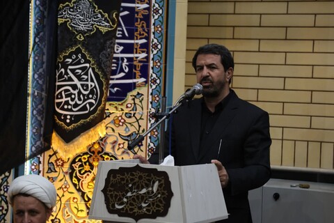 تصاویر /  حضور مسئولان استان همدان در مسجد المصطفی شهرک شهید مدنی همدان