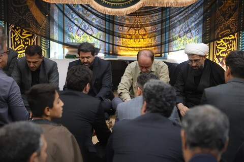 تصاویر /  حضور مسئولان استان همدان در مسجد المصطفی شهرک شهید مدنی همدان