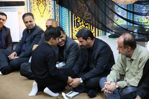 تصاویر /  حضور مسئولان استان همدان در مسجد المصطفی شهرک شهید مدنی همدان