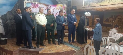 تصاویر تجلیل از آزادگان سر افراز شهرستان دلفان