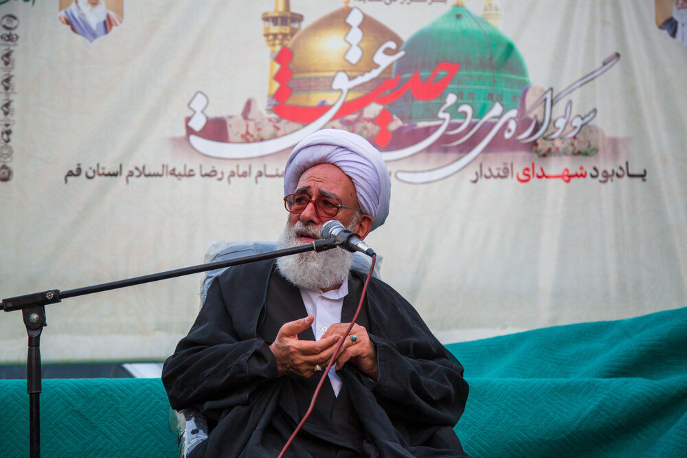 تشکر از برپایی یادواره شهدای همنام امام رضا(ع) / «شهادت» آرزوی اولیای الهی