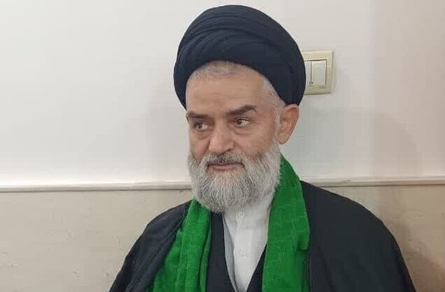 طلاب فرهنگ نهج البلاغه خوانی را در جامعه توسعه دهند