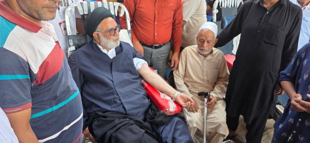 صدرِ انجمنِ شرعی شیعیانِ جموں وکشمیر کے توسط سے لال بازار سرینگر میں بلڈ ڈونیشن کیمپ کا افتتاح