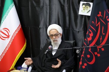 تسلیم و سازش با استکبار در مکتب اسلام جایی ندارد / عزت ملت ایران در ایستادگی و تقابل با دشمن است