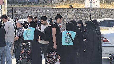تصاویر/ بدرقه زائرین خارجی اربعین حسینی از مرز بازرگان