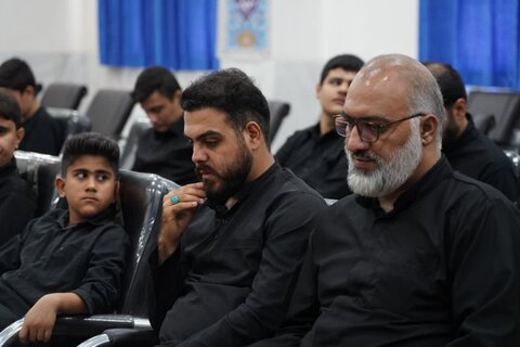 تصاویر آیین افتتاحیه دوره مداحی مجمع مشورتی جوانان دفتر نماینده ولی فقیه در لرستان لرستان