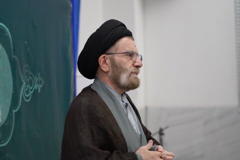 تصاویر آیین افتتاحیه دوره مداحی مجمع مشورتی جوانان دفتر نماینده ولی فقیه در لرستان لرستان