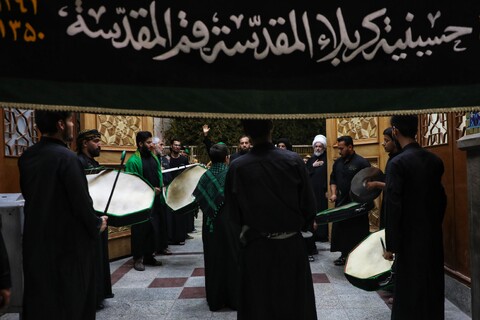 تصاویر/ حال و هوای حرم حضرت معصومه (س) در شب رحلت پیامبر(ص) و شهادت امام مجتبی (ع)