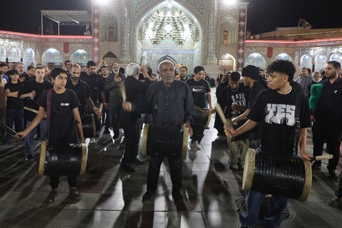 تصاویر/ حال و هوای حرم حضرت معصومه (س) در شب رحلت پیامبر(ص) و شهادت امام مجتبی (ع)